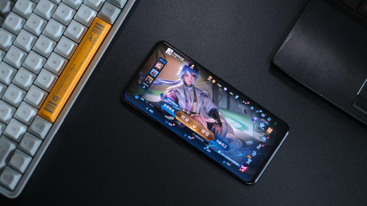 realme真我GT Neo2评测：两幅“面孔”双重体验，扛起质价比大旗