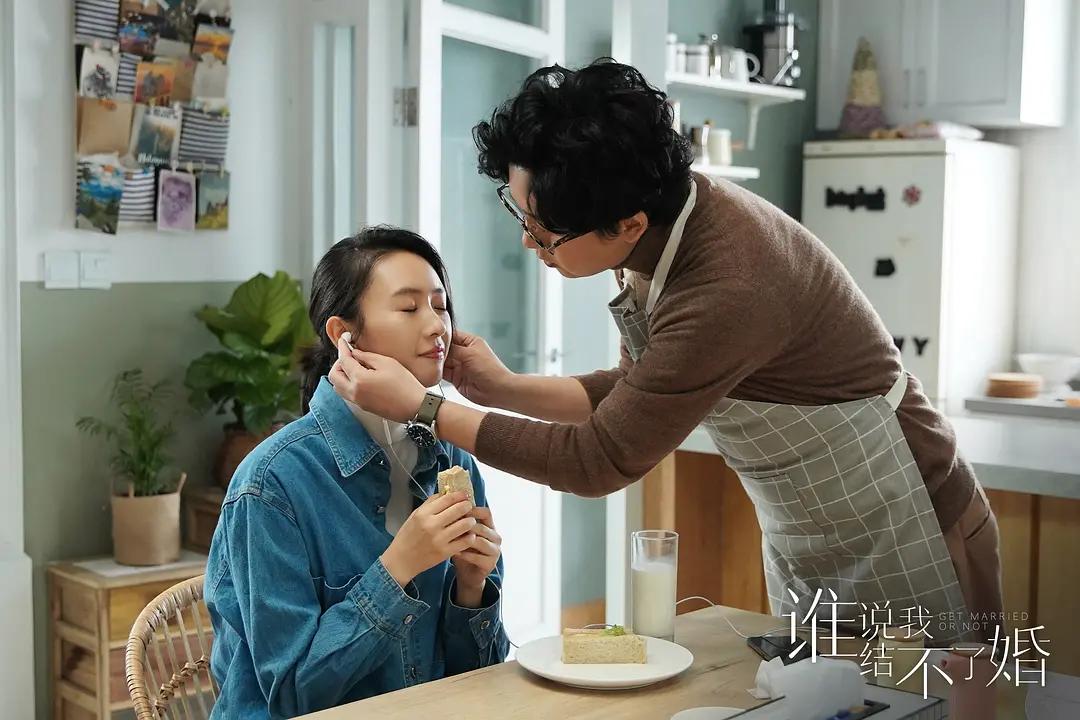 40+男星搭档年轻女星演戏：李晨勉强能看，陆毅