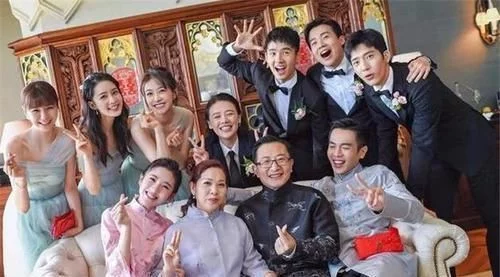 她是张若昀继母,25岁结婚,35岁嫁五婚男,42岁与第一任丈夫复合