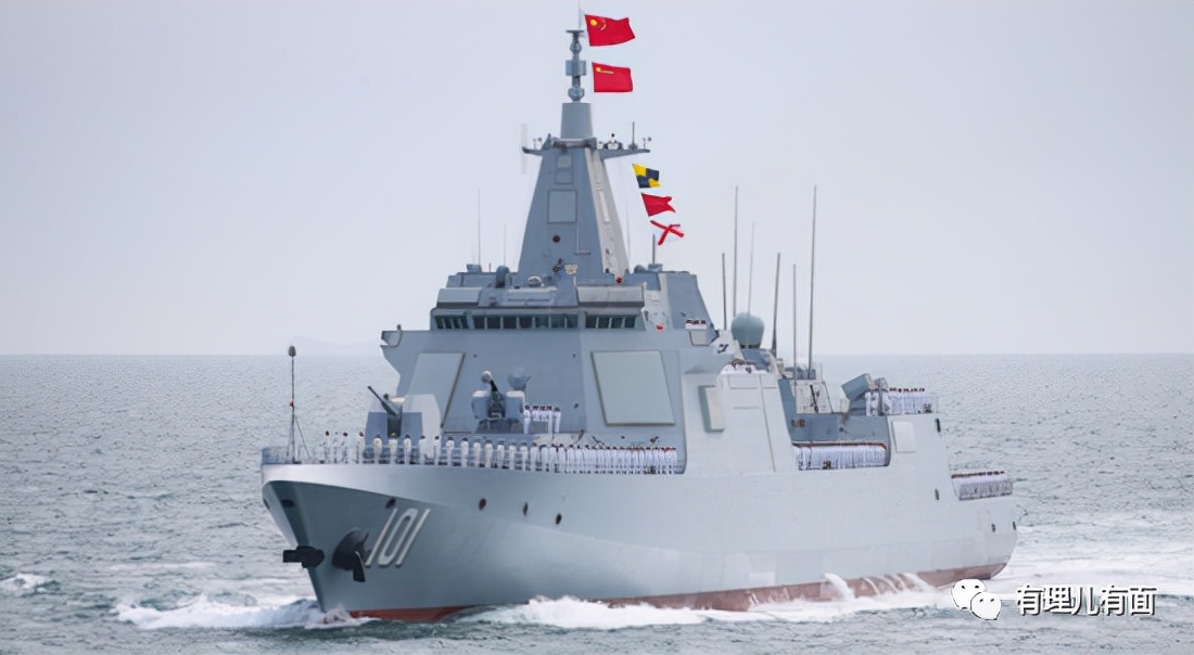 阿拉斯加海域的“中國軍艦”，震碎了美國人的玻璃心！