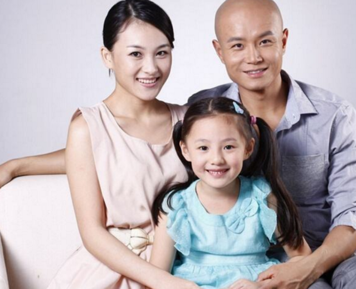 看完乐嘉的老婆，再看涂磊的老婆，一个才女，