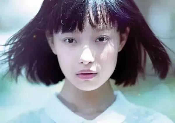 Penta提名倪妮,《流金岁月》朱锁锁换个头就翻红了,背后一扒全是黑料