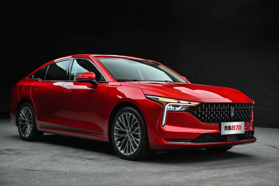 作为共和国次子，看奔腾是怎么跟年轻人耍的！