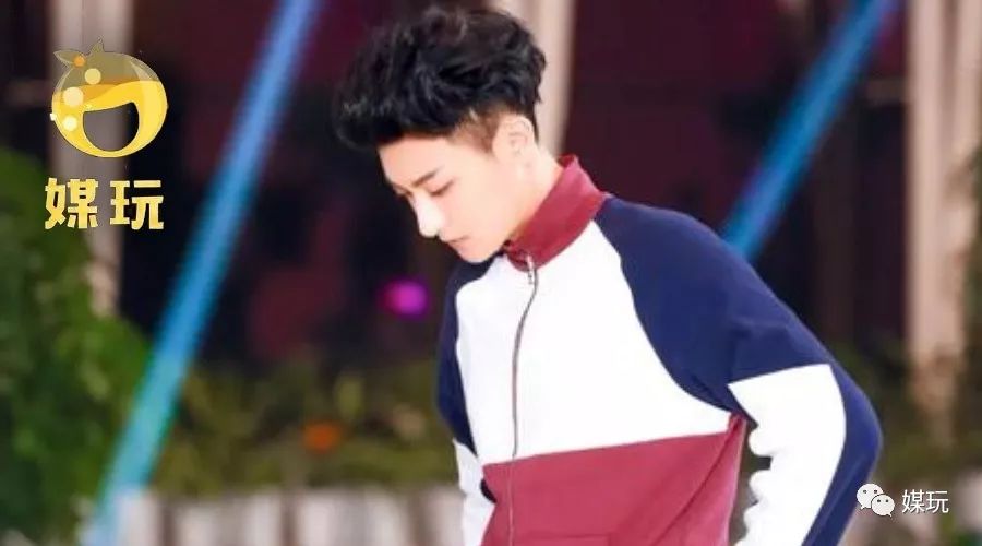 蔡徐坤在《青春有你》分享励志人生，黄子韬却在《创造营》发飙