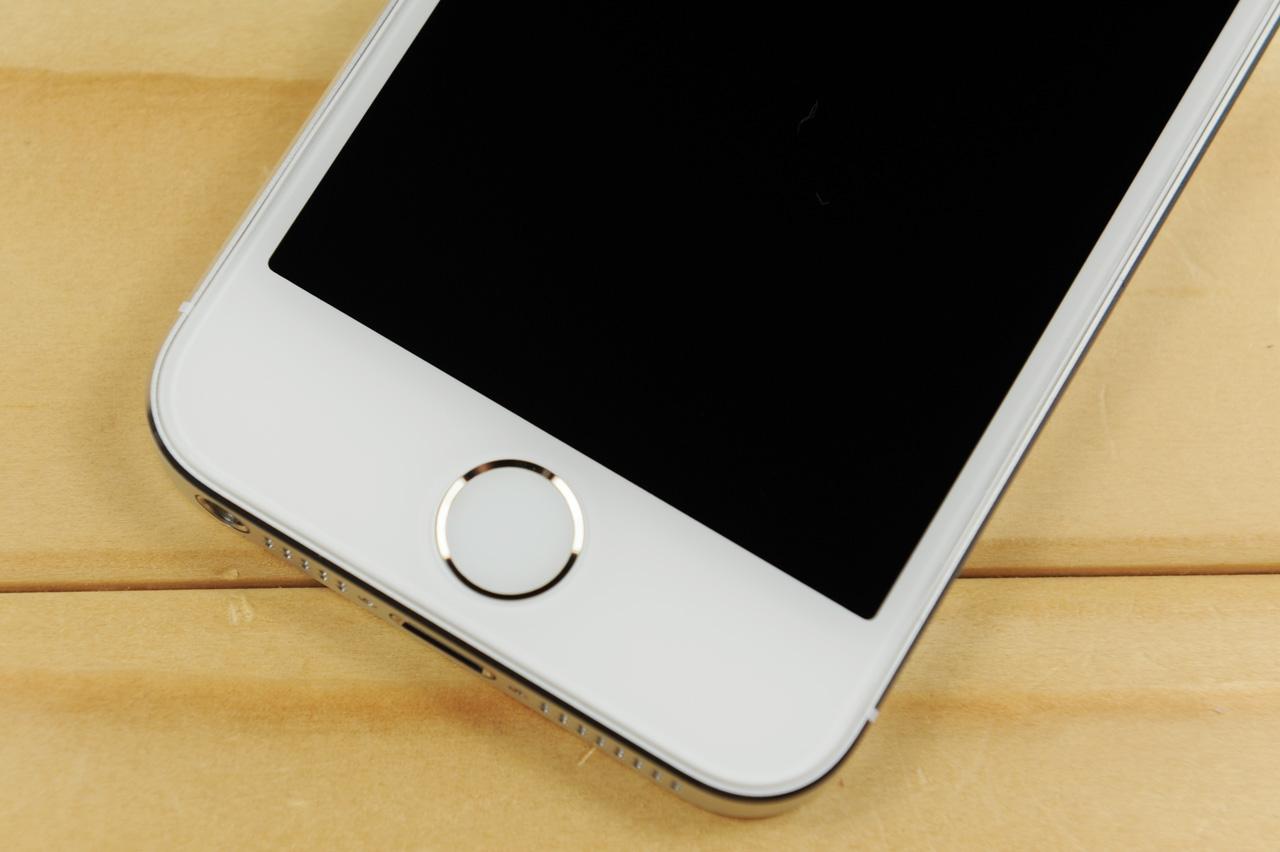 曾經(jīng)的夢(mèng)想機(jī)型，堪稱經(jīng)典的iphone5S
