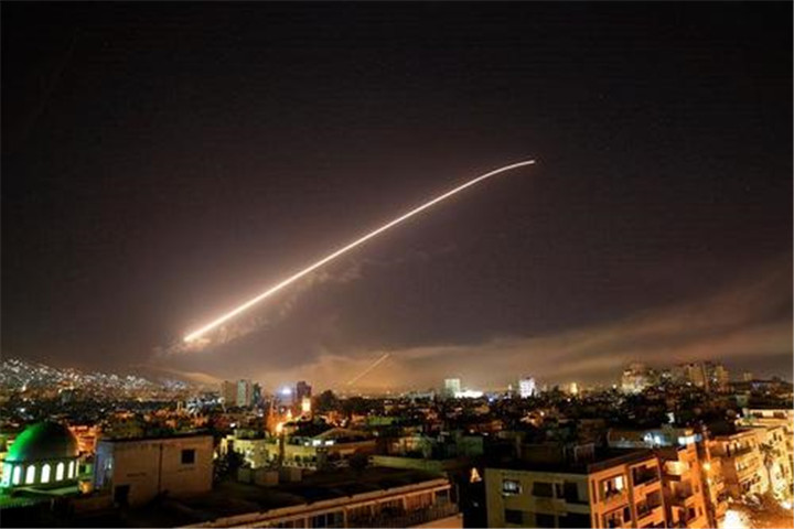 中东战火再起！大批导弹深夜发起袭击，美英法德意：不能再打了