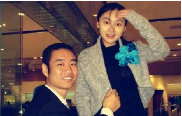 悲情丛飞做公益11年，患癌后，受捐助的人：你什