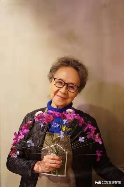 从刘诗诗的奶奶，到刘若英的祖母，优雅是女人