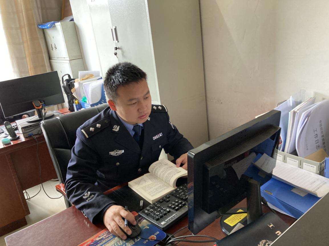 靖边公安｜武斌灵：用汗水浇灌收获，以实干笃定前行