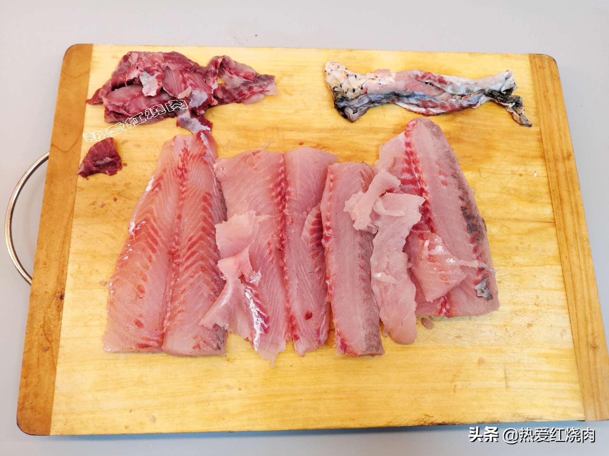 28元買了條大草魚，做成魚丸一大鍋，口感Q彈無添加一點也不腥