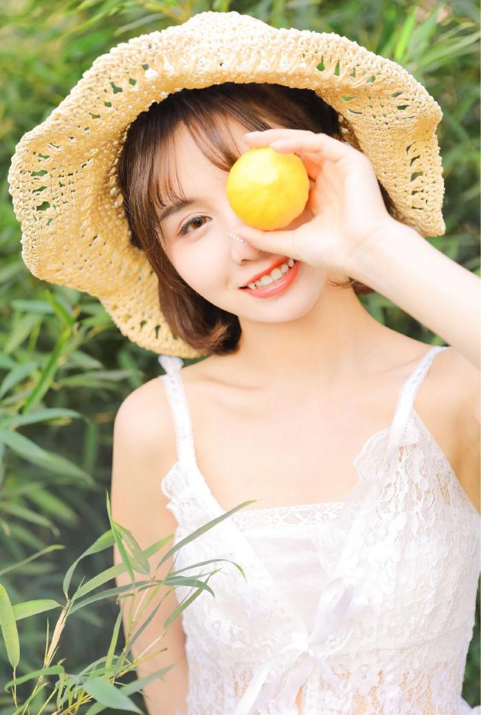 清纯美少女写真集，粉嫩甜美少女清纯写真