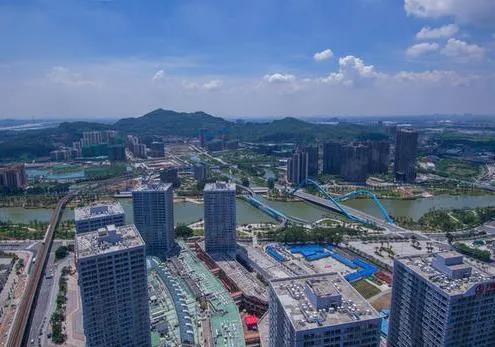 第二個香港即將誕生？ 王健林、霍英東投資百億，許家印豪擲千億