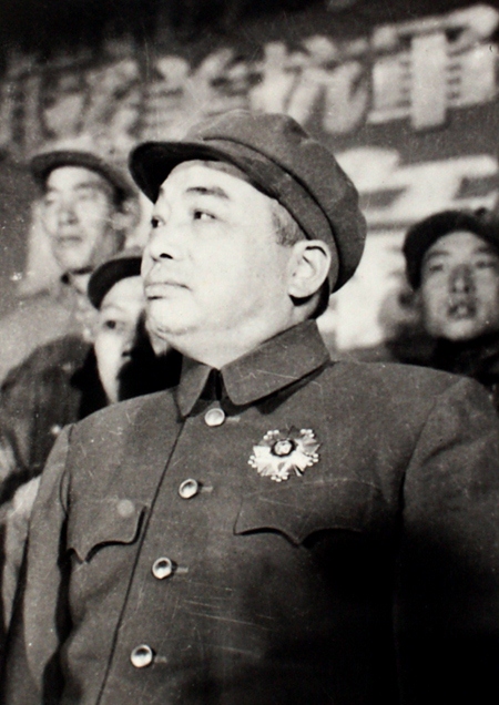 抗美援朝第三次战役：惊动毛泽东和斯大林，彭德怀应否胜势收兵？