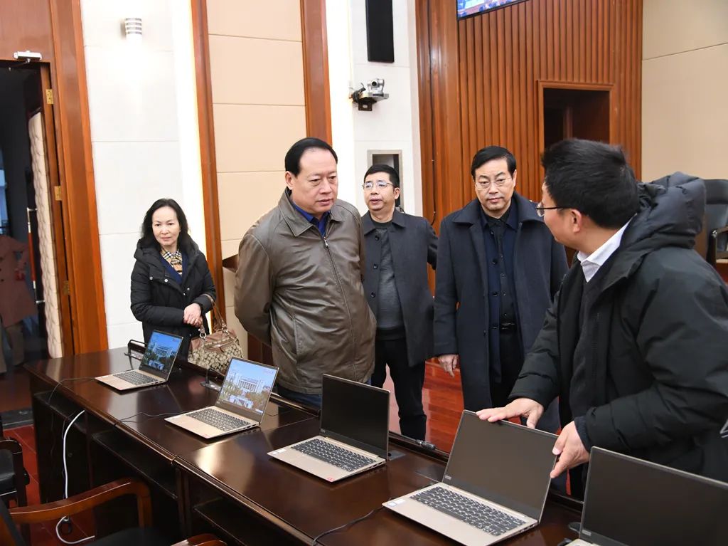 省人大常委会调研组来我市调研人大信息化建设和新闻舆论工作
