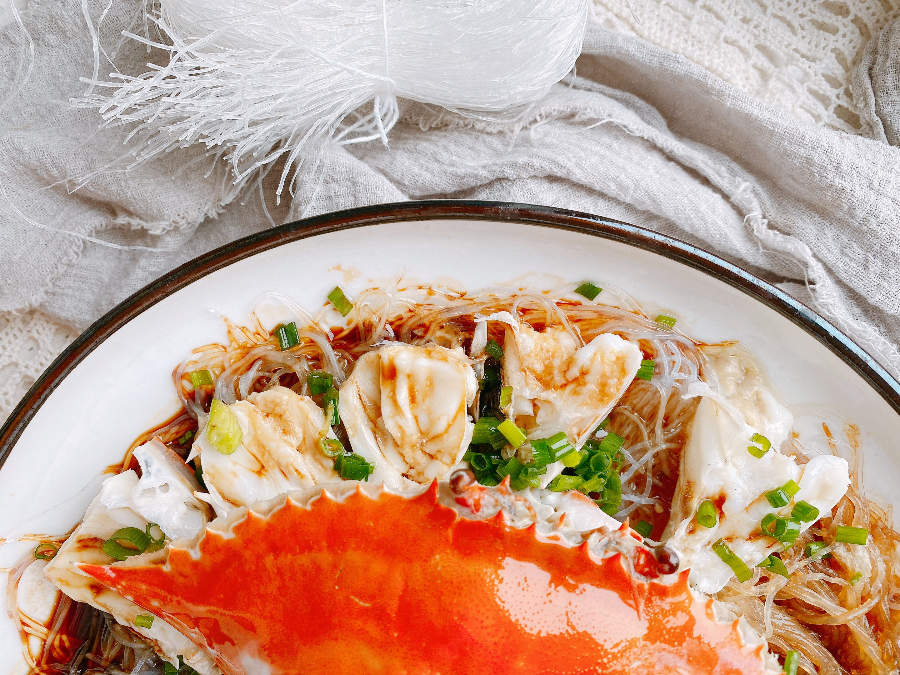 江浙沪时令菜“葱油梭子蟹”，掌握2点，肉质细嫩，鲜得掉眉毛