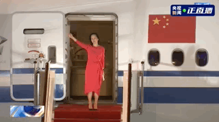 孟晚舟于25日晚抵达深圳！1028个煎熬日夜，终回祖国怀抱