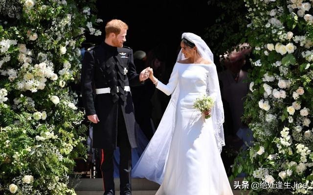 哈里梅根的第二个结婚纪念日，再看看去年的庆