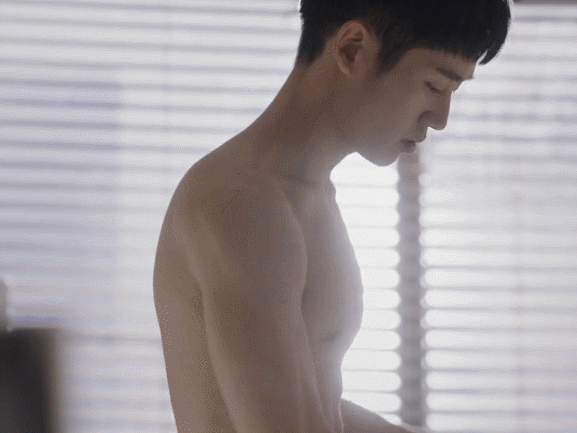 批评女明星发胖的时候，也请注意我国男星灾难级的身材管理