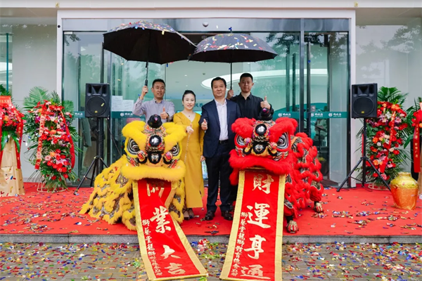 µ꿪ҵ ף־ƱƷӪʢҵ