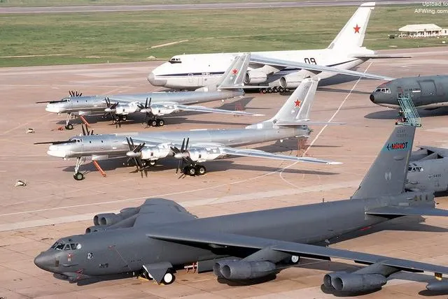 中国轰6不孤单！俄罗斯最新版图95首飞，添置新神器再战30年