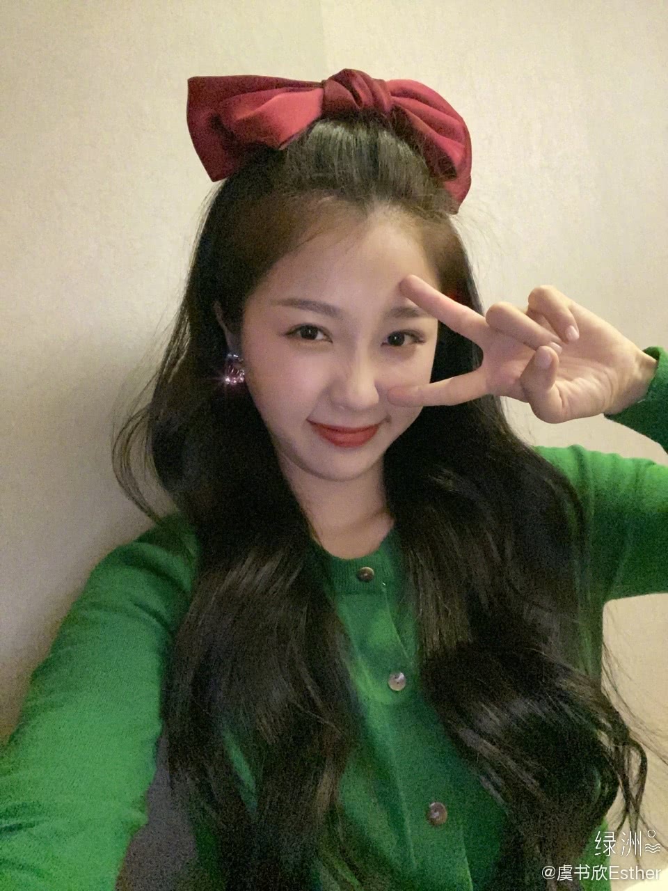 刘润南为袭胸虞书欣一事道歉，工作室回应态度