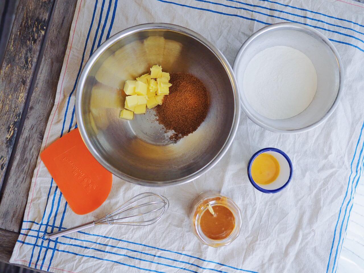 想吃花生酱不用买，5块钱自制一大瓶，纯正无添加，还能做曲奇