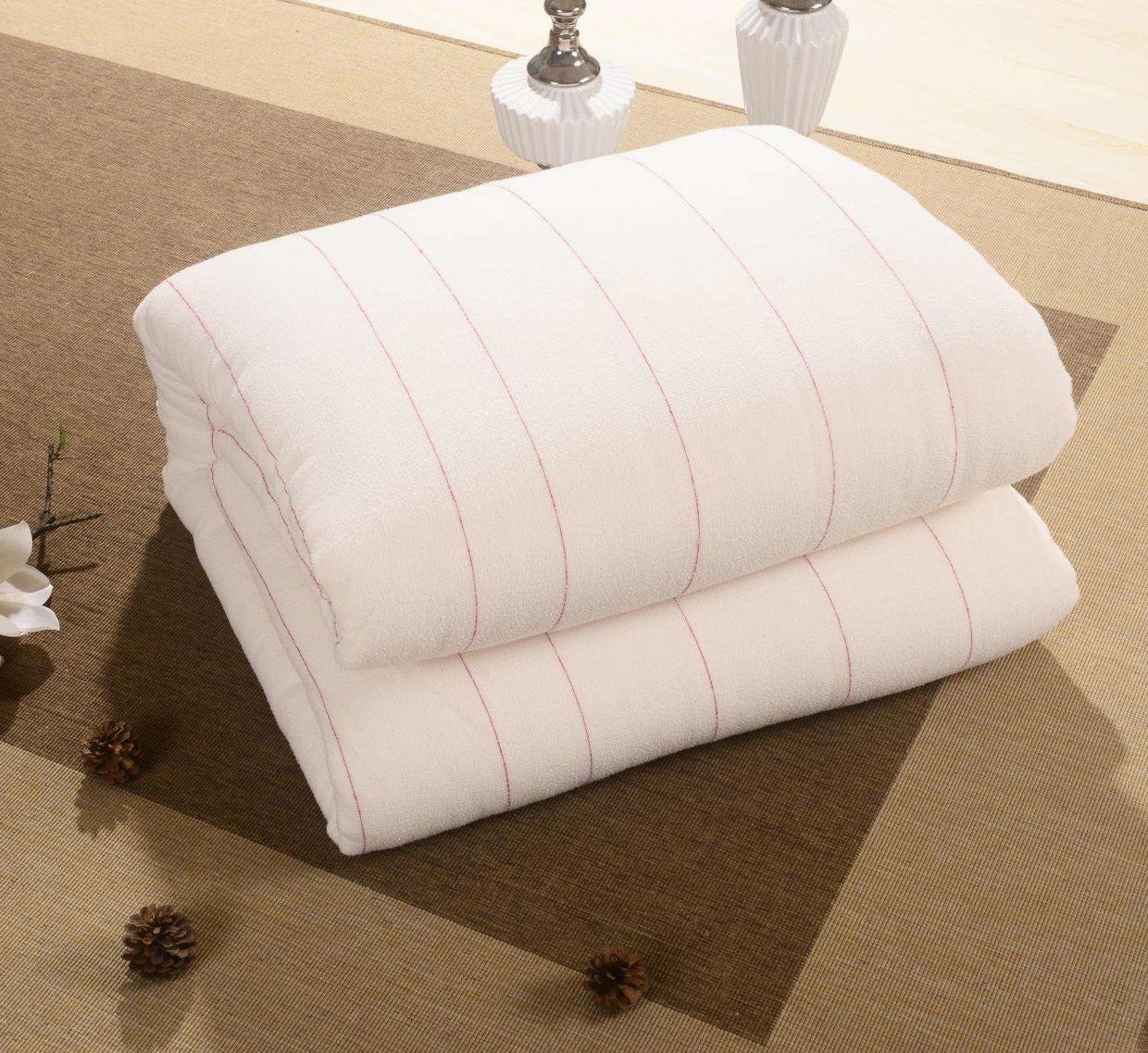 Does the quilt smell after sleeping for a long time?Teach you the right way, no need to wash