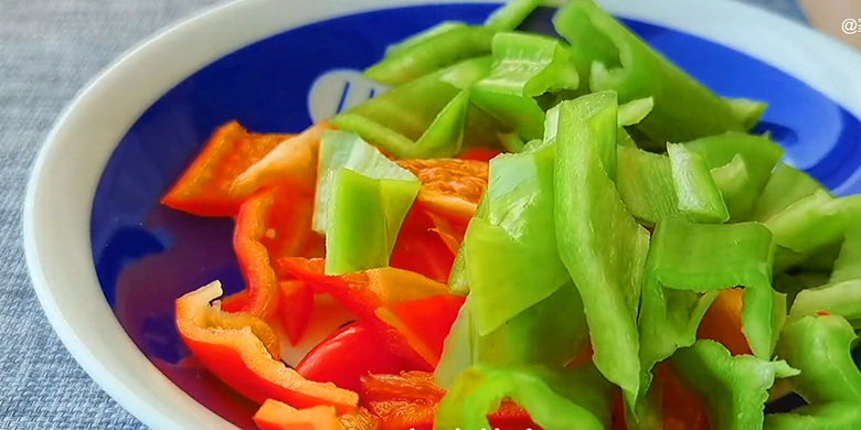 土豆片這樣做太好吃了，學會用它來招待客人，比紅燒肉還受歡迎