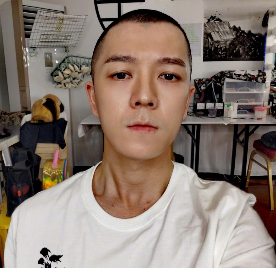 Wang Lixin was chased out for singing on the street, and seeing his ex ...