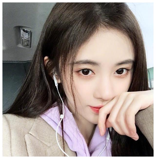 “四千年美女”鞠婧祎原名曝光，网友：还是改回来吧！不然早火了