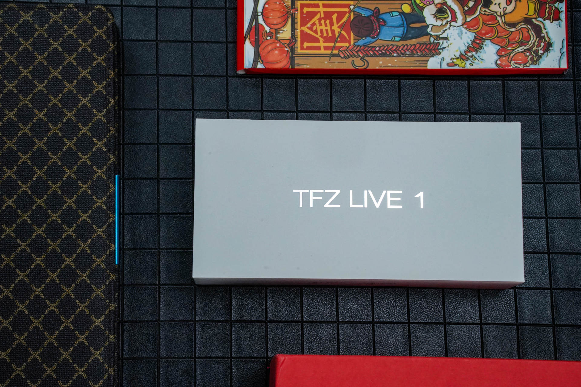 年末礼，不一样的6年专业舞台TFZ LIVE 1耳机