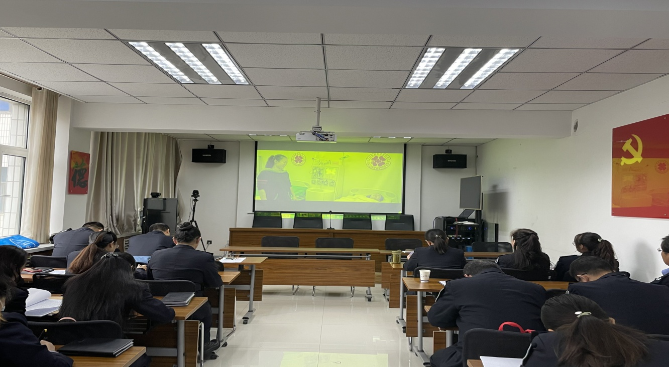 西固区委政法委机关全体干部观看《平安中国之守护者》