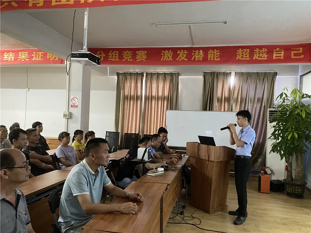 不容错过,这样的道路护栏也太有特色了吧