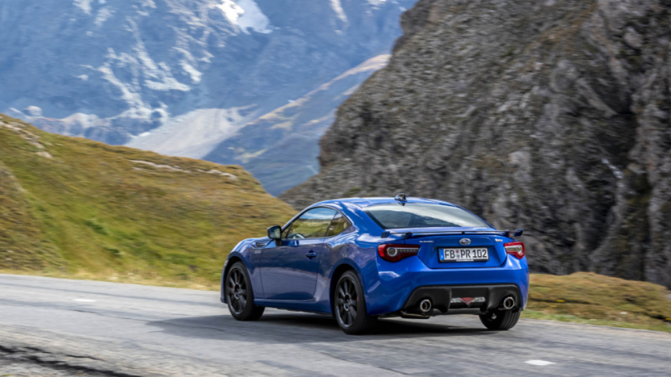 斯巴鲁BRZ新老对比：二线城市的专属福利？