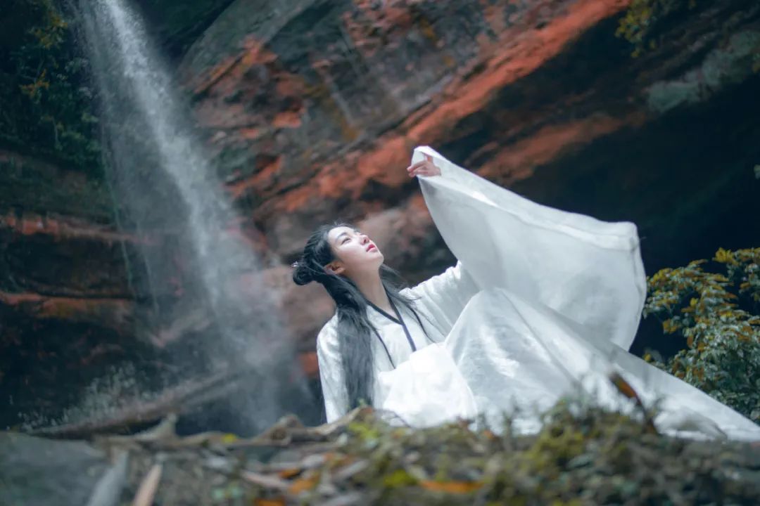 宋代才女晚上失眠，写下一首词，开头五个“独”字写尽孤独滋味-第2张图片-非凡网