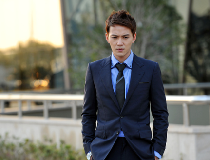 岳云鹏与德云社分成；黄子韬在创造营2020都被剪