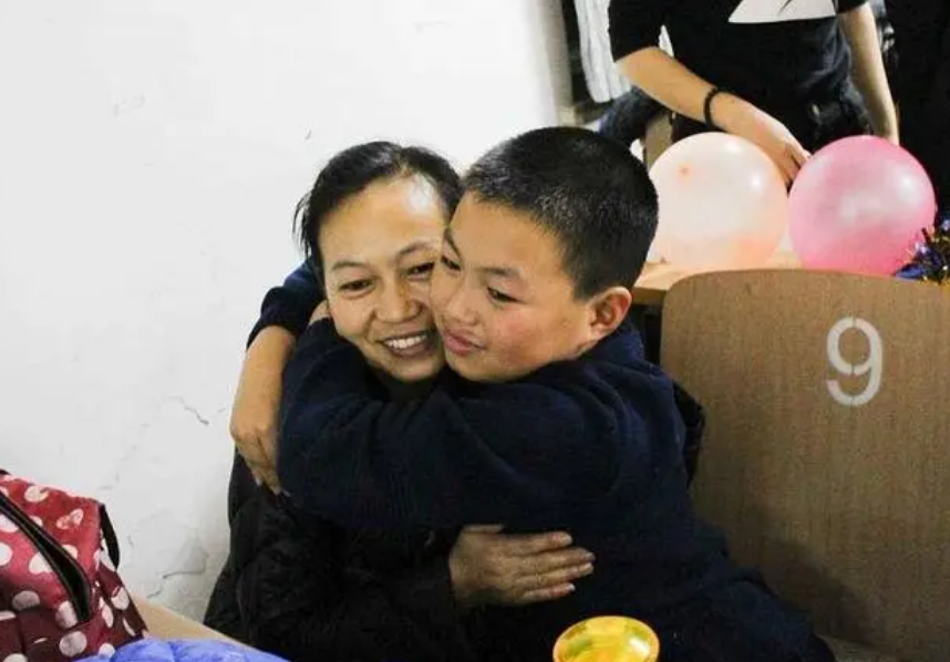 父母越老越会明白，学习差的孩子才是来“报恩”的，别分不清楚