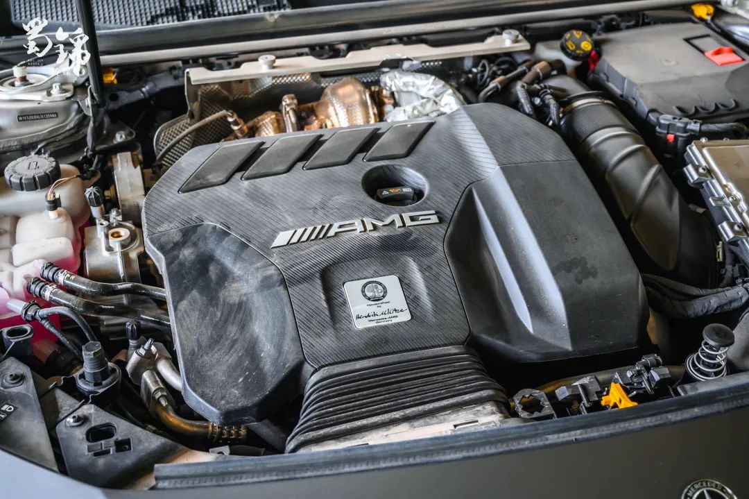 2.0T发动机原厂421马力，这款奔驰钢炮有何过人处