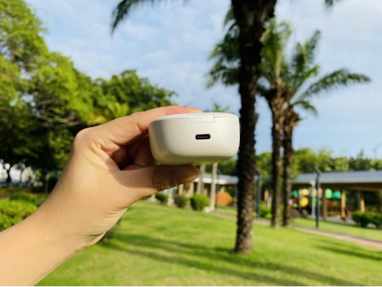 降噪耳机不选AirPods Pro，试试派美特这款，低延迟+双重主动降噪