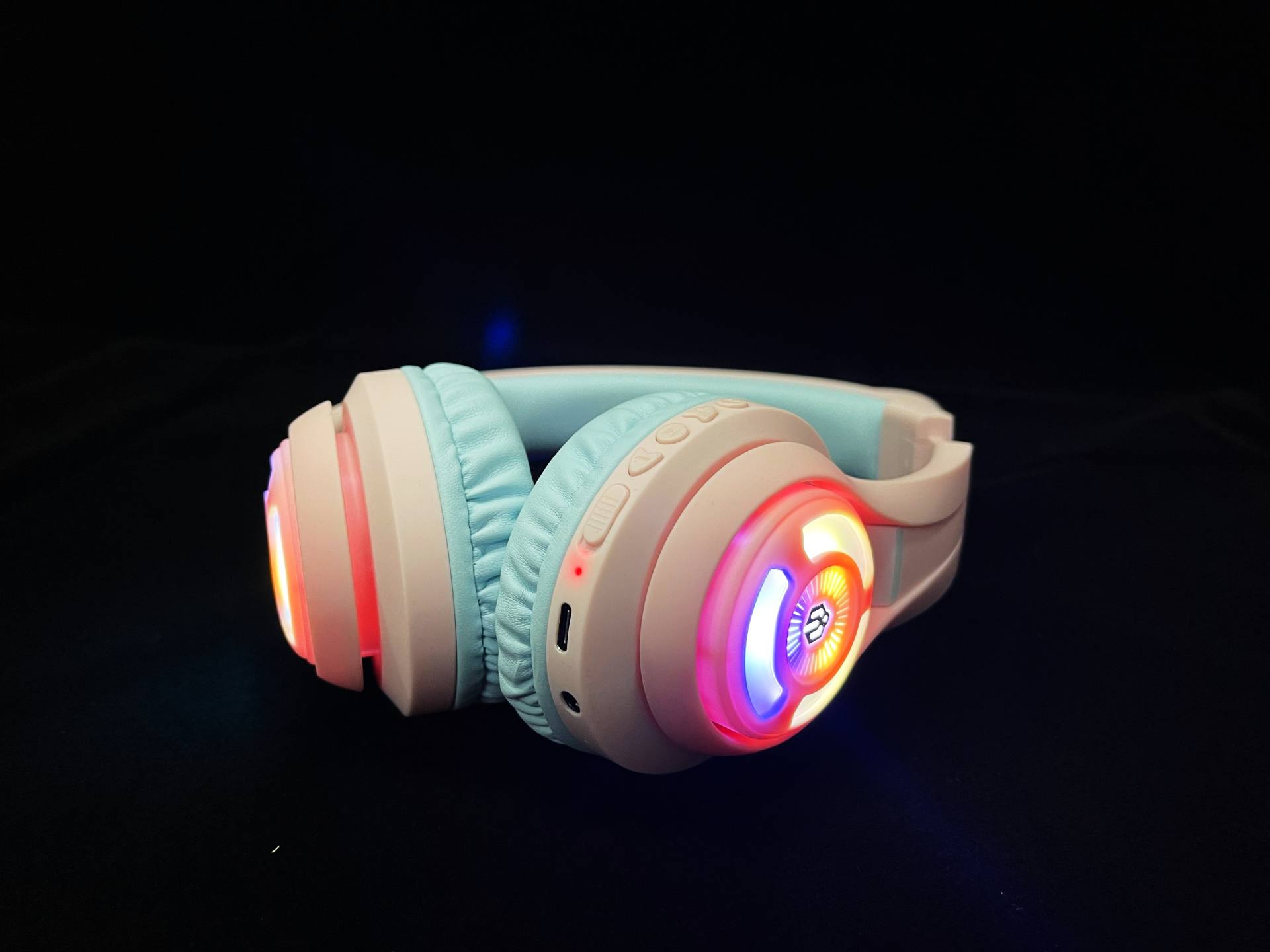 儿童上网课Tribit趣倍BTH13头戴式发光蓝牙耳机体验