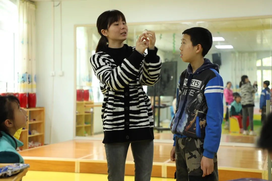 活动传文化 清明祭英烈——天府新区特殊教育学校学党史活动