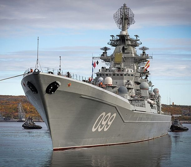 为再现俄罗斯海军辉煌，叶利钦总统号召全民捐款建世界最大巡洋舰