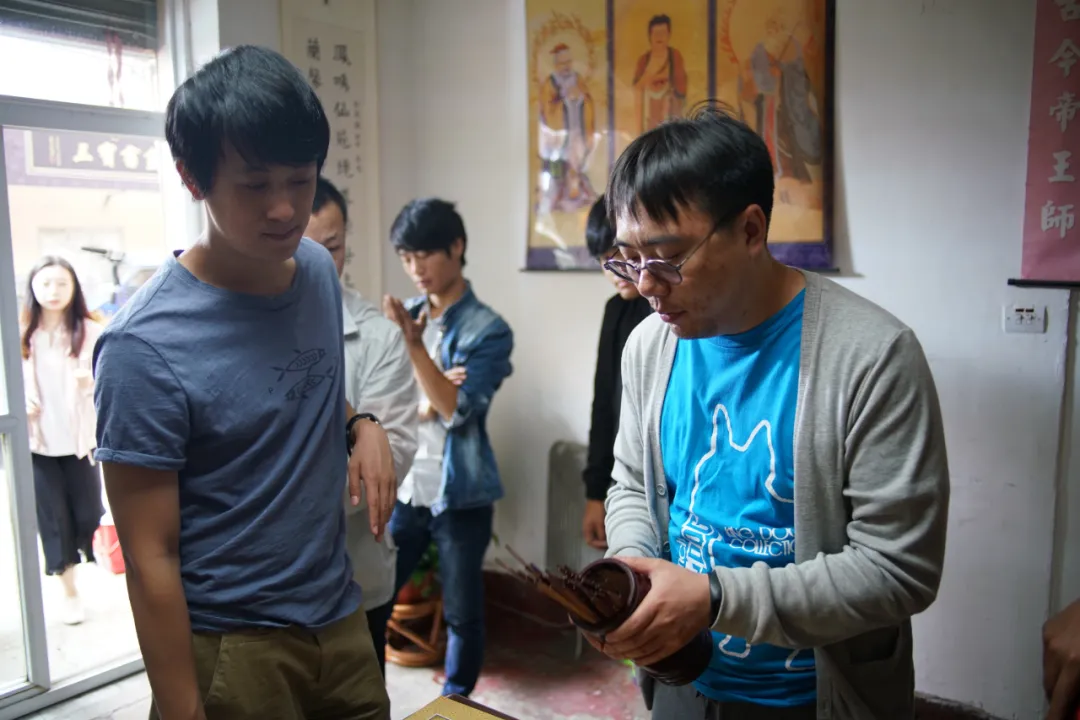 《寻狗启事》:人与狗的荒诞喜剧,是振兴东北还是逃离东北?