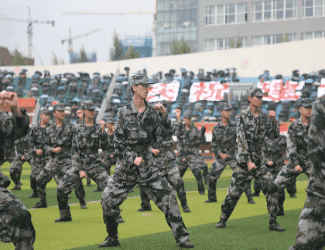 建党百年路,铸就青年魂——皇冠428428娱乐娱城举行庆祝建党100周年大学生预备连第三届军事技能比武