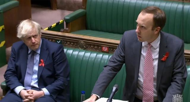 最後一班飛機遭哄搶？ 英國機場上演�大逃亡�，火車站內人滿為患