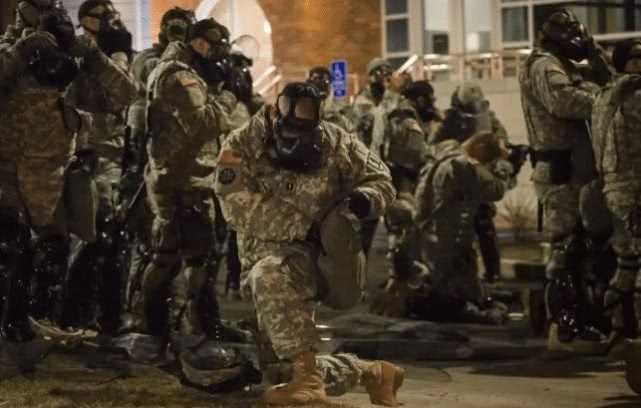 以暴制暴！美军接到命令全副武装赶往明州：前