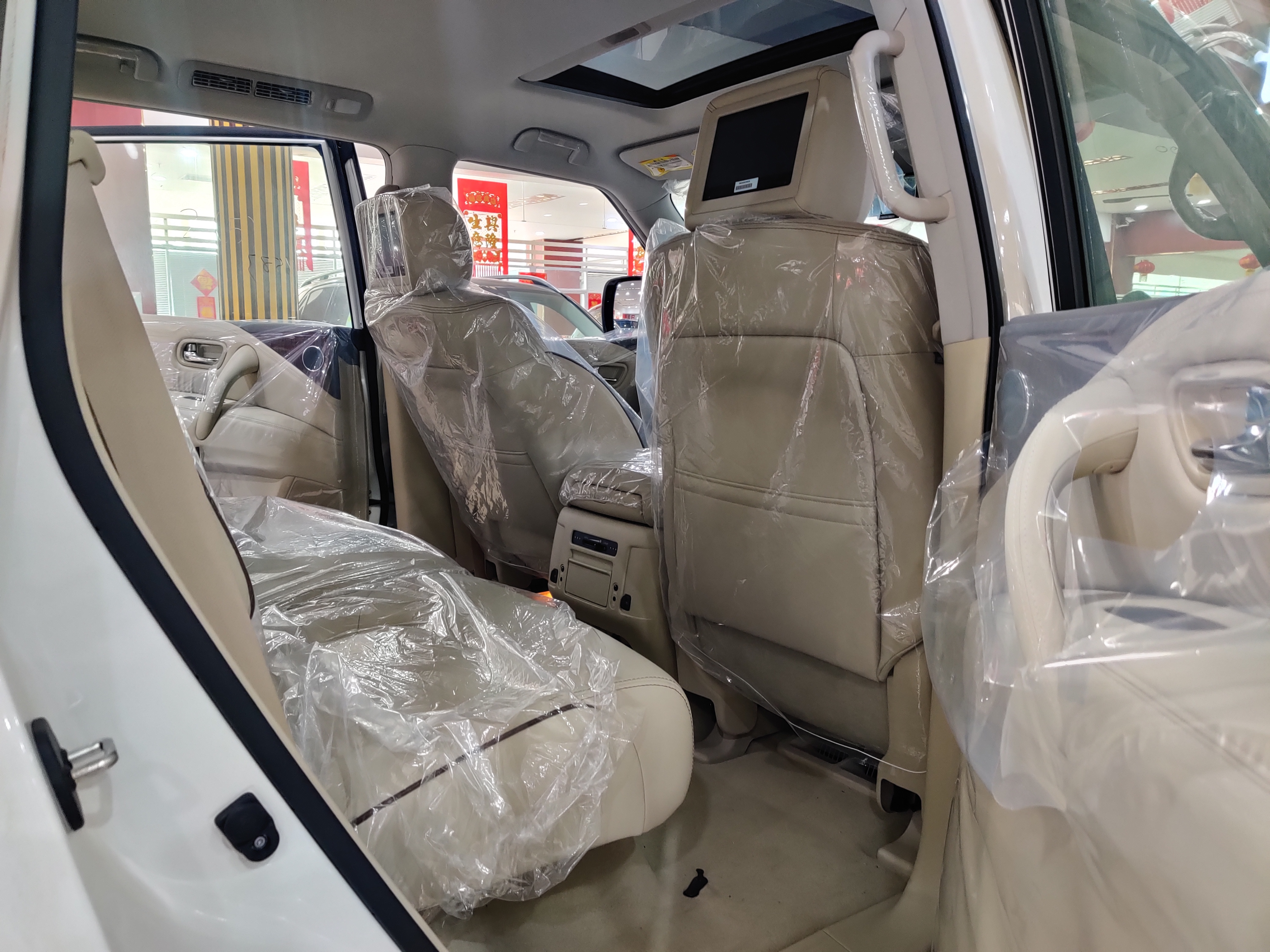 尼桑途乐经典改装19款高配升级新款外观