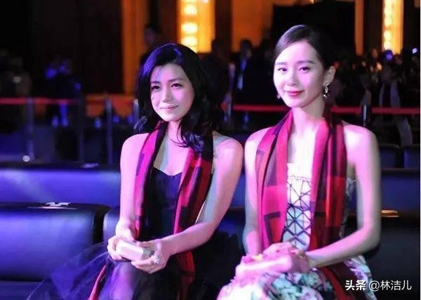 女明星合照这么有心机？刘诗诗、李小冉的抢镜