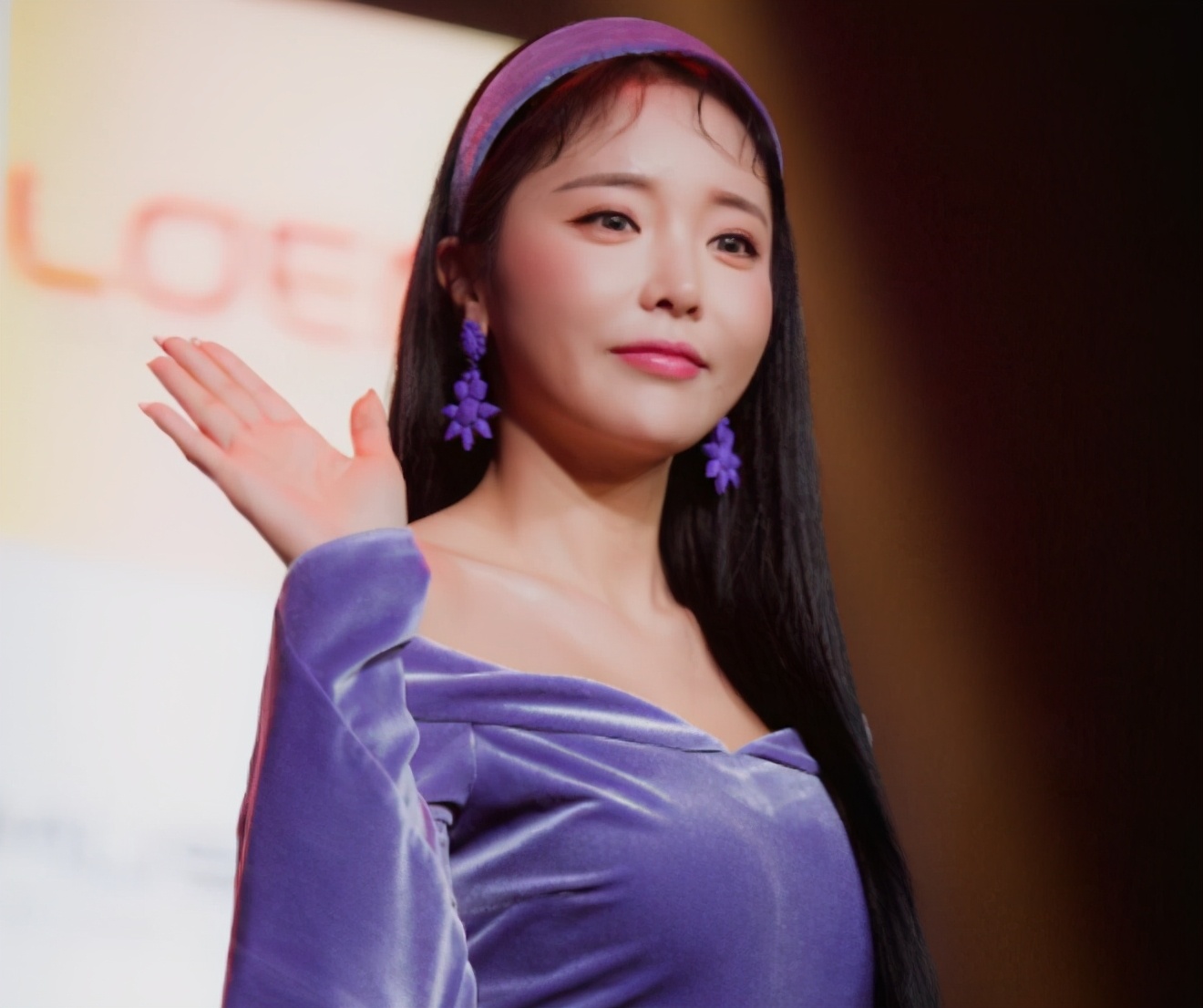 硕士论文查重率达999全篇抄袭洪振英表示交还硕士学位