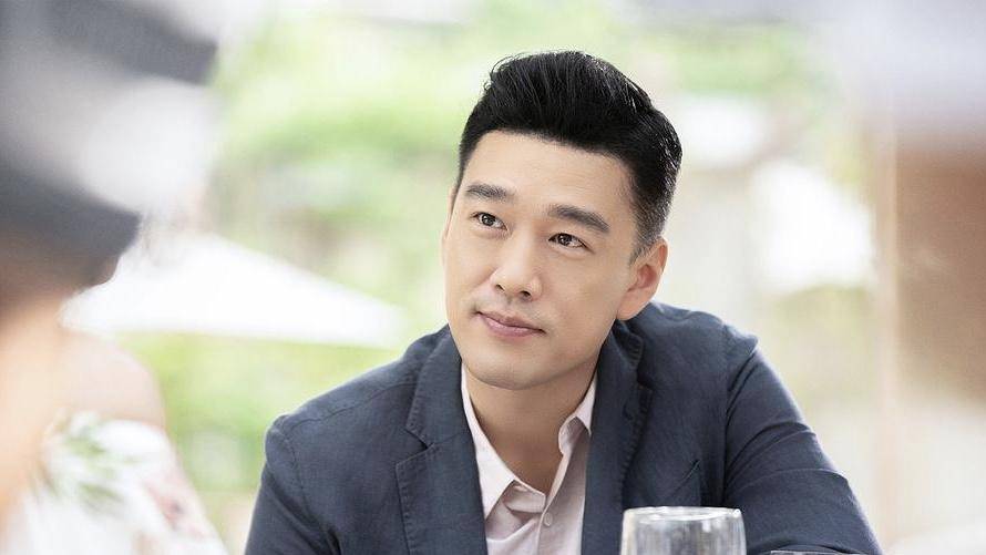 同样是“霸总”专业户，王耀庆越来越圈粉，靳